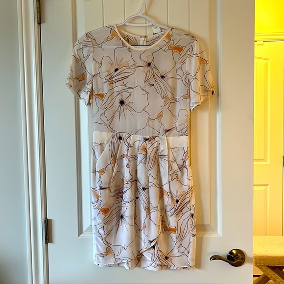 100% silk Club Monaco Ryeva Dress - Picture 2 of 3